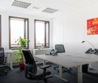 Bureau privé 450 m² 90 postes Coworking Rue des 3 Fontanot Nanterre 92000 - photo 1